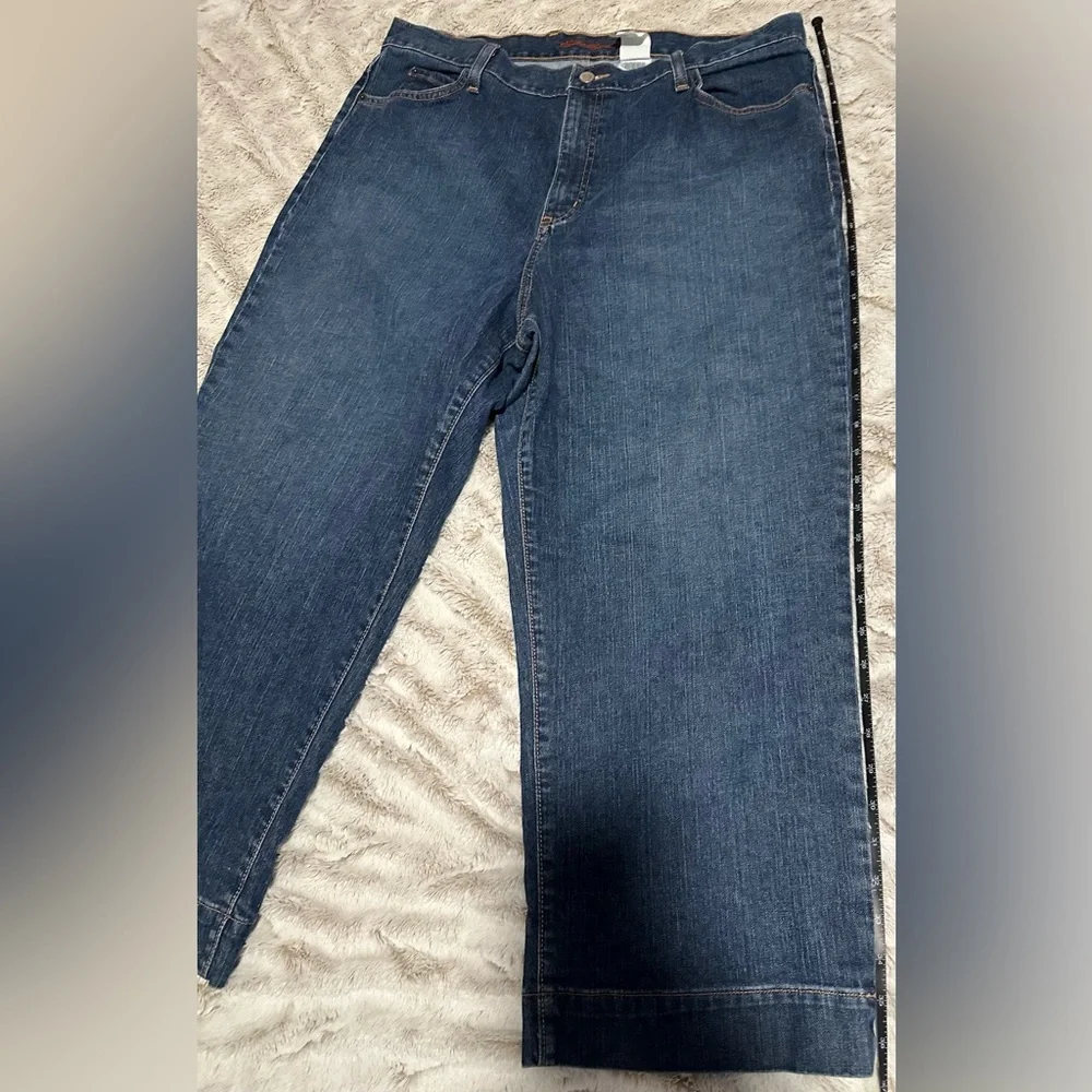Eddie Bauer Women’s Tall Femme Grande Pants Blue Jeans Size 18T - Picture 6 of 13
